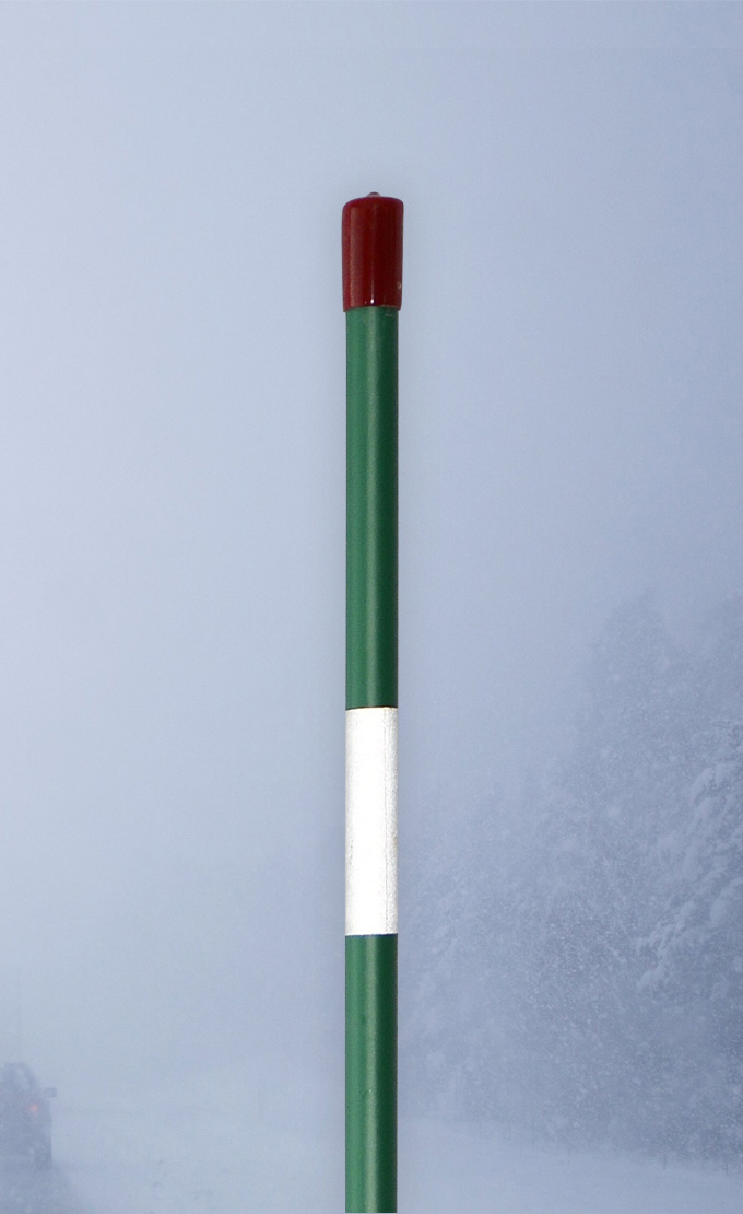 Balise R-6 de sol verte